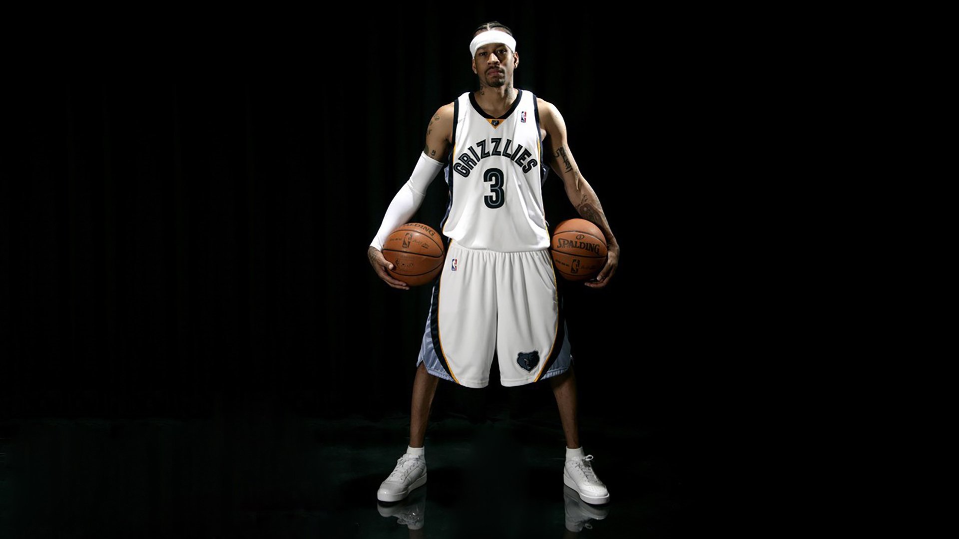 詹姆斯与60激战老鹰分钟，爆冷胜负难料！，Scout焦点对战赛场气氛高涨