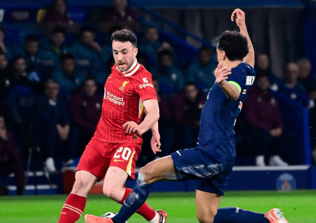 包含欧联杯四强战对决在即！利物浦演练定位球，川崎前锋密集防守应对的词条